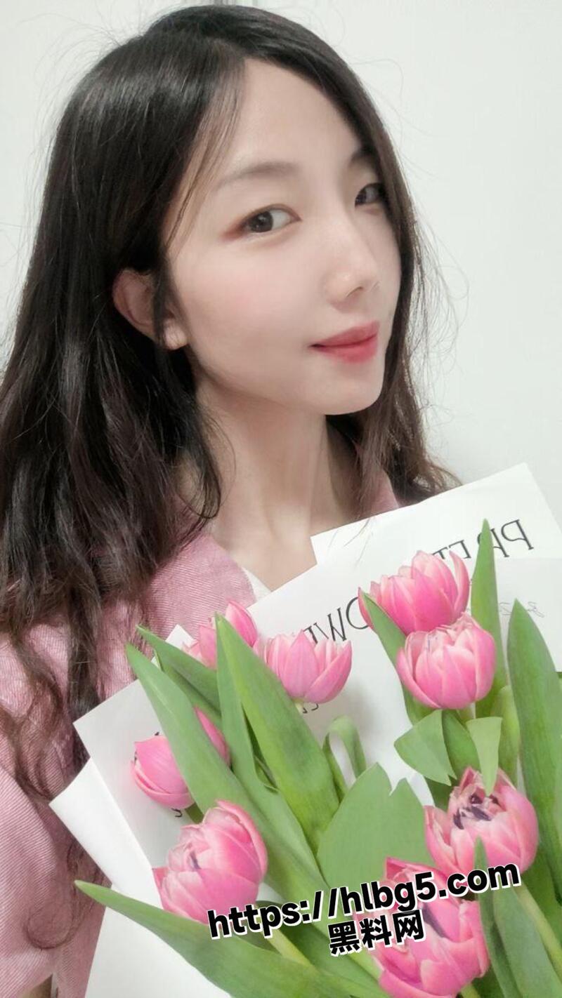独家曝光 山东教初中的老师 李宜霜 给学校副校长当小三 婚后下海卖身 被嫖客无套内射意外怀孕打胎!