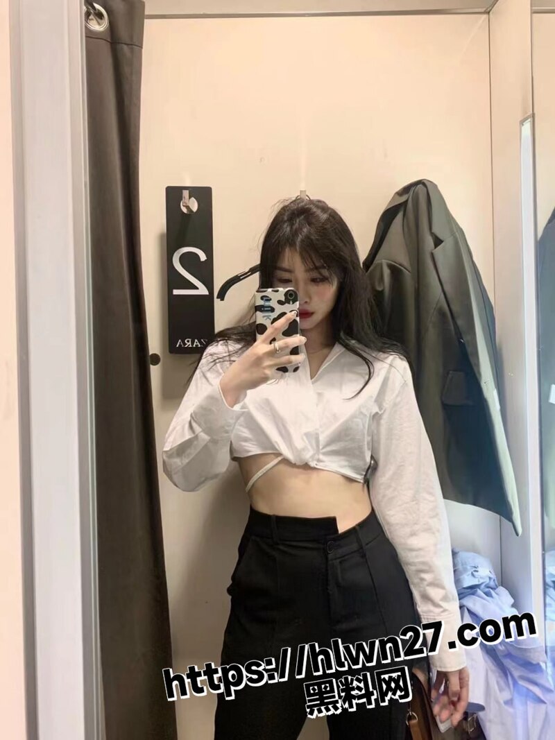 大连理工大学 周诗琦 与男友做爱私拍泄密 超清纯的小女友没想到在私下却极为淫荡！