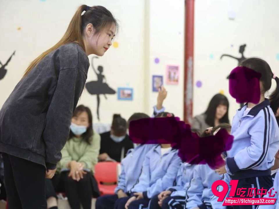 上海宝山幼儿园幼师任思佳4