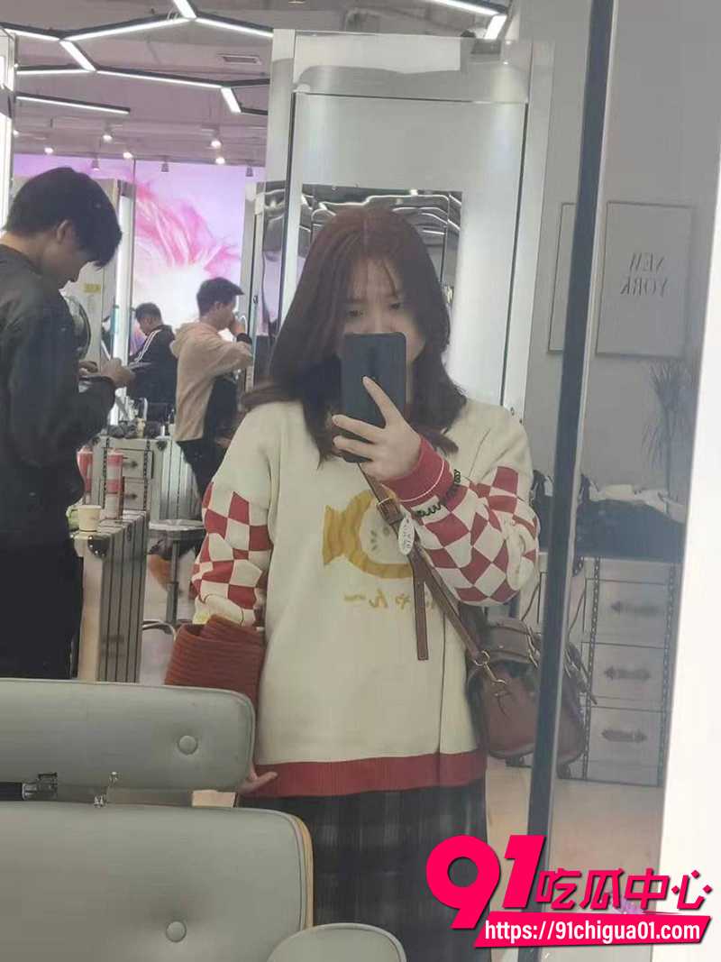 音乐系母狗小芸 分手后惨遭渣男曝光私密视频 主动骑乘坐屌 母狗气息十足!