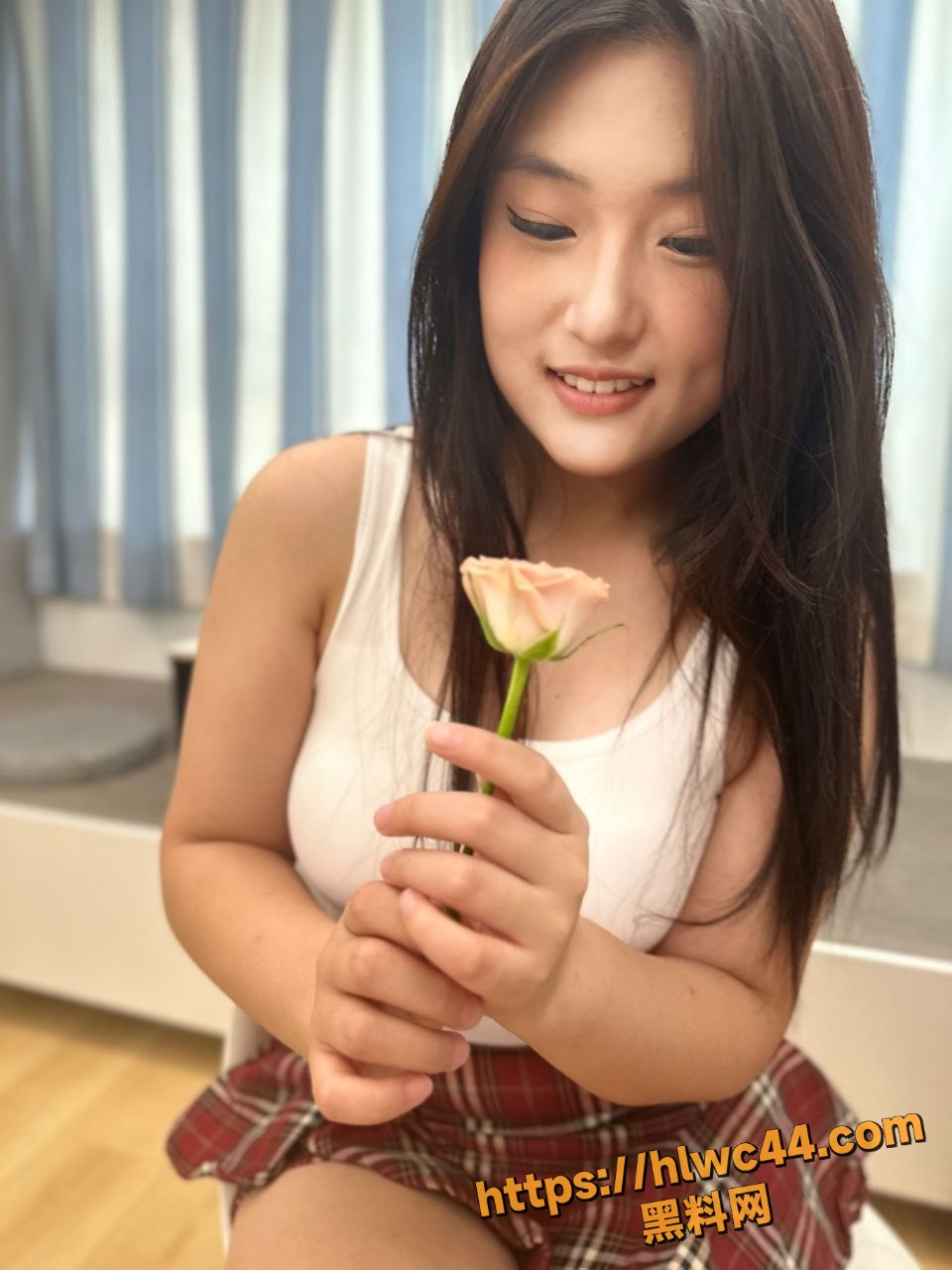 安徽合肥极品反差婊 庞静 与前男友性爱视频泄密 酒店无套后入淫叫不止