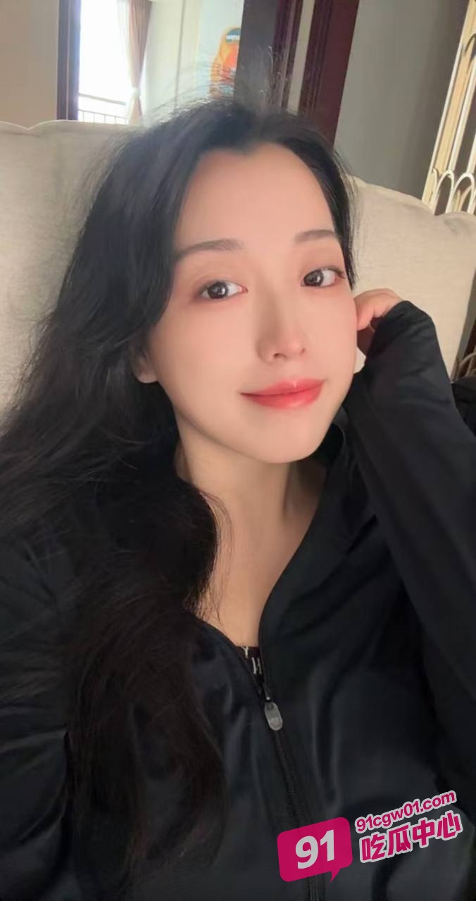 南京身材火爆少妇王梦菲私会双开门小伙 身着情趣露乳装勾引做爱！ 配图7
