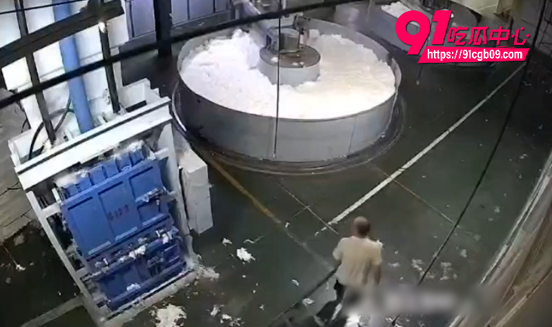 西北角碎料机血腥惨案1 西北角碎料机血腥惨案1