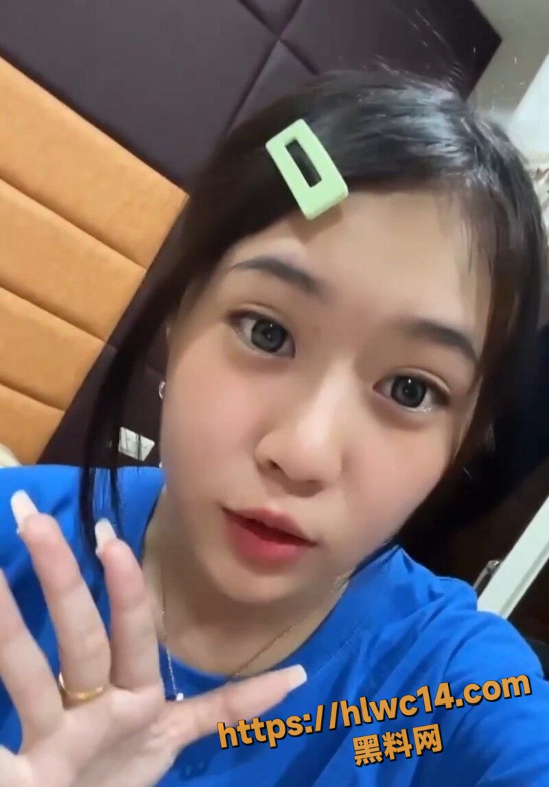 独家曝光 满背纹身前女友全裸泄密 清纯脸蛋自慰猛扣 反差骚浪直接顶爆
