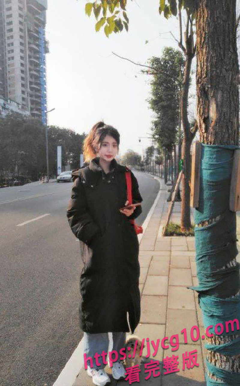 榜一大哥专属福利？抖音女神诺崽穿吊带黑丝高能画面疯传 配图3