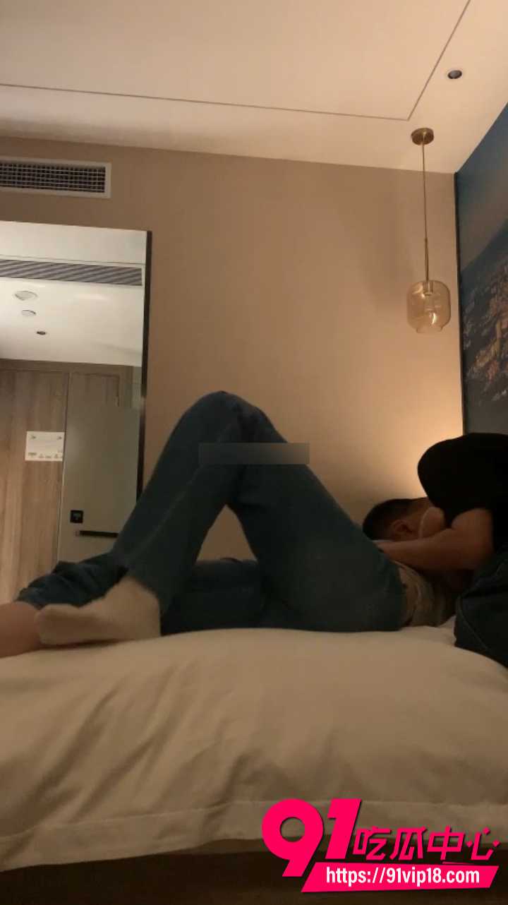 约炮大神约极品牛仔裤美女2 约炮大神约极品牛仔裤美女2