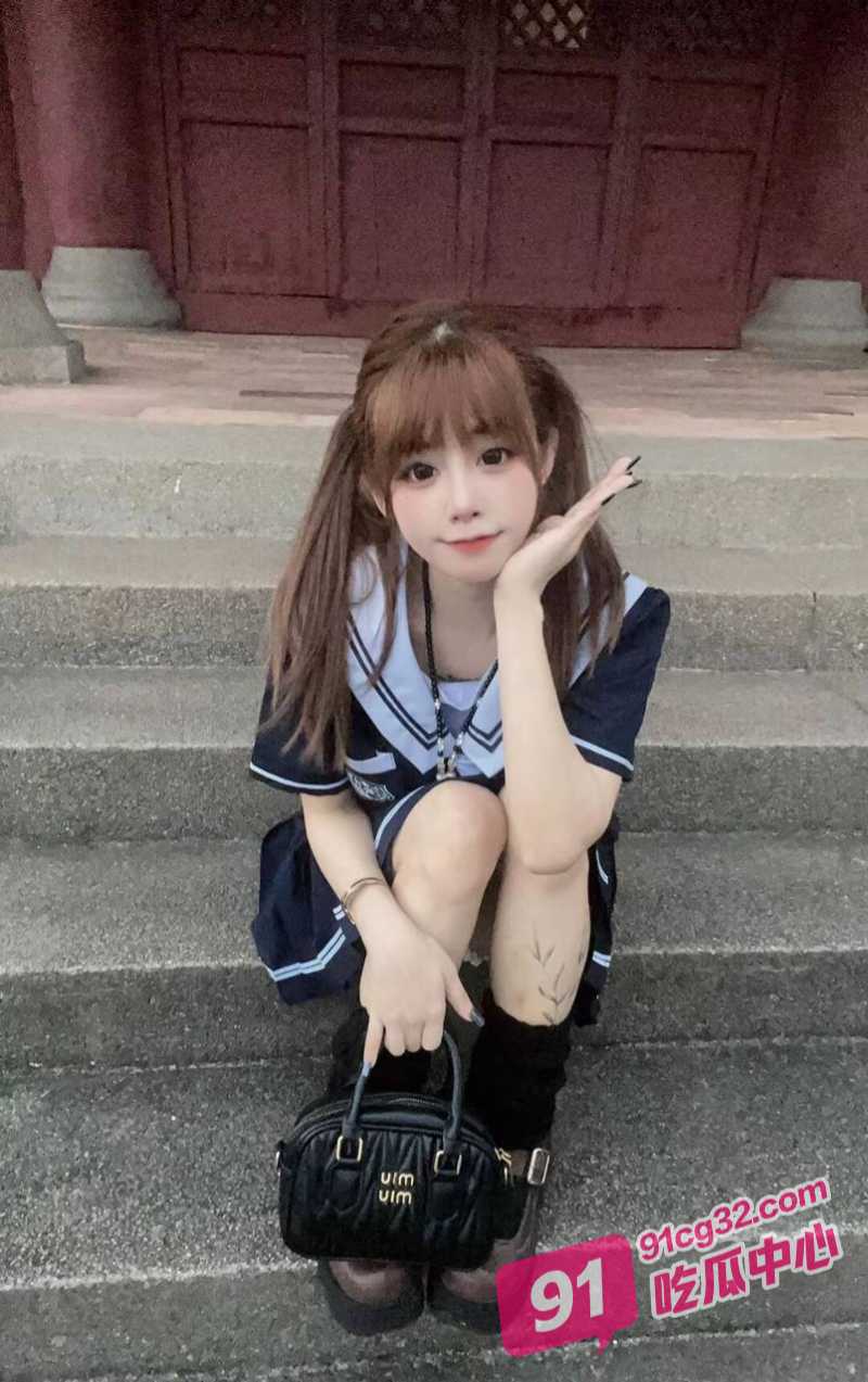 骚猫出击！双马尾嫩妹苏静慧化身猫女榨汁男朋友 床上激情扭臀疯狂求干！ 配图2