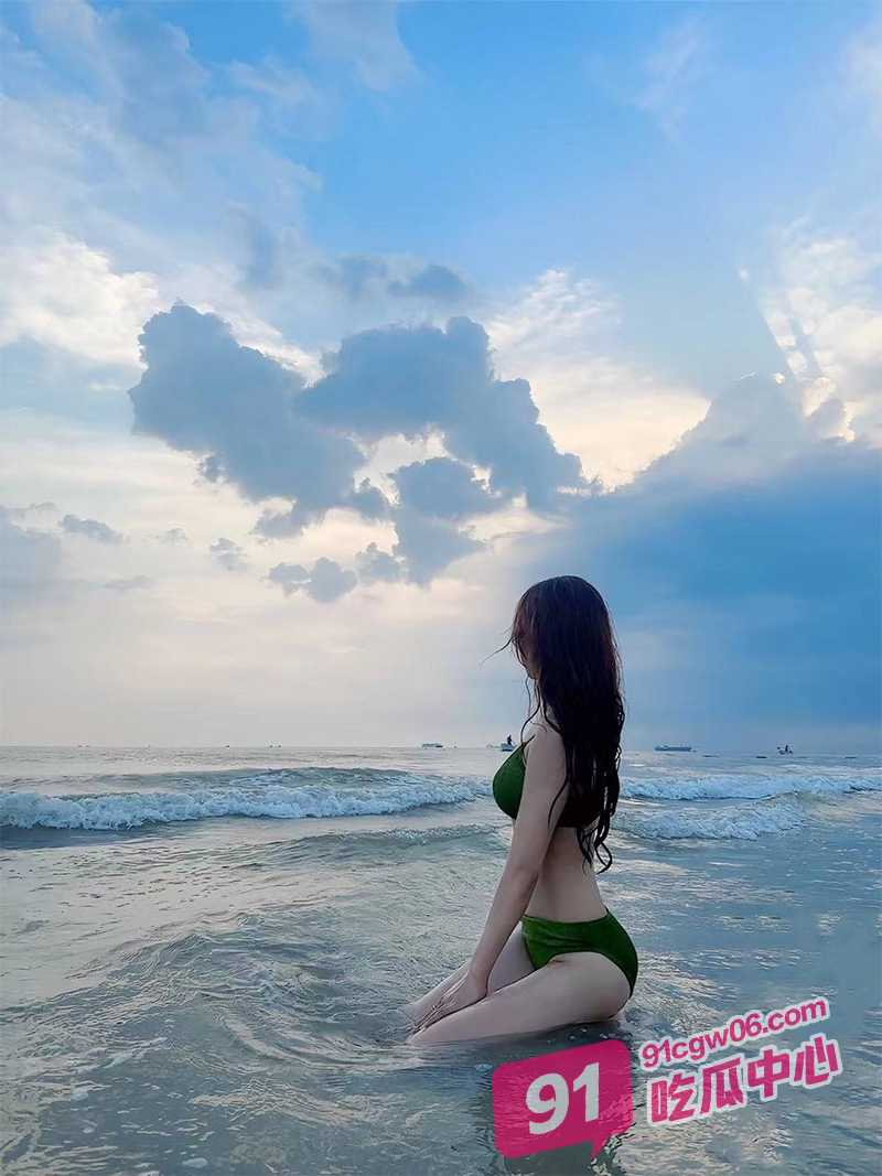 吸精女王【淫妻小鑫】巅峰之作 群P内射车轮战！10P令人乍舌 实力堪比岛国女优！