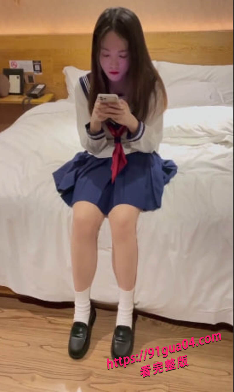 纯欲女大不雅视频曝光 谁能想到清纯学妹私下竟然这样?