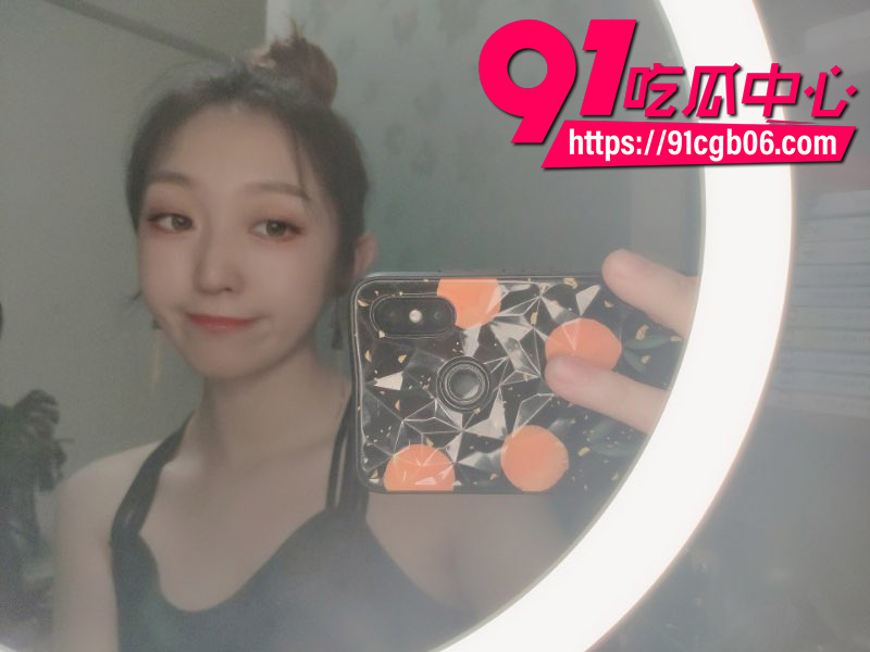 杭州陌陌约炮女大学生 小母狗含情脉脉口交高潮不停 洁白美乳后入狂干瘦了好几斤 懵懂女孩秒变反差婊