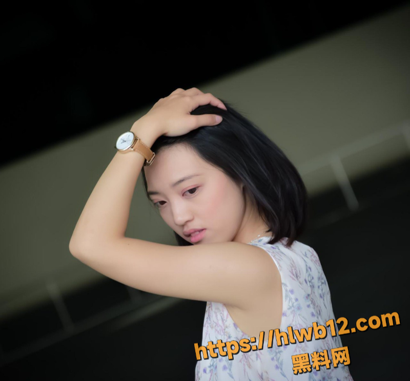 推特博主 淫荡赖赖 情趣内衣自拍露奶 主动口交单男内射 堪称博主届天花板！