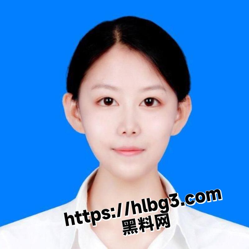 内蒙古扎兰屯体制内的小骚货 刘冰冰 平时是保守的良家少妇 私下淫荡的一批 基本谁碰到谁玩一顿!