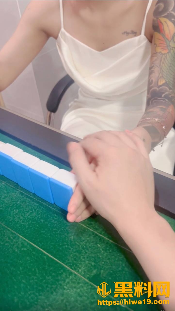 原创 出轨人妻的肉偿日记 端午节偷约熟女 干到她腿软