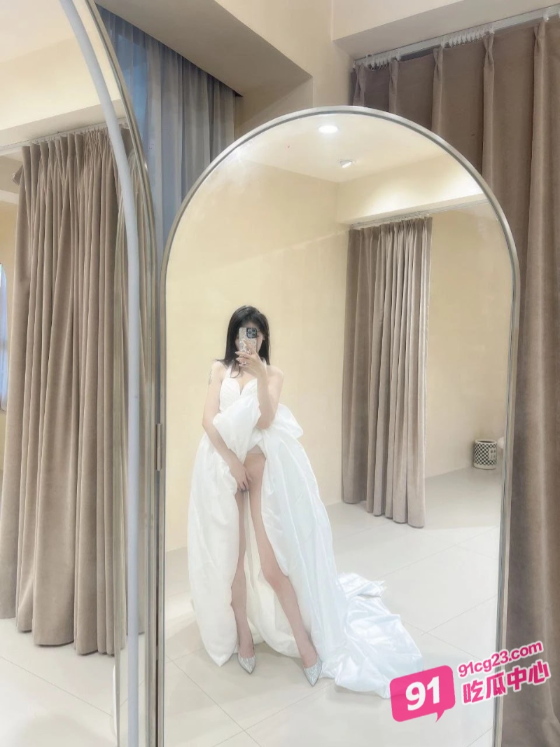 高端女模三亚伴游日常 钱到位可以肆意玩弄 羡慕土豪的每一天!