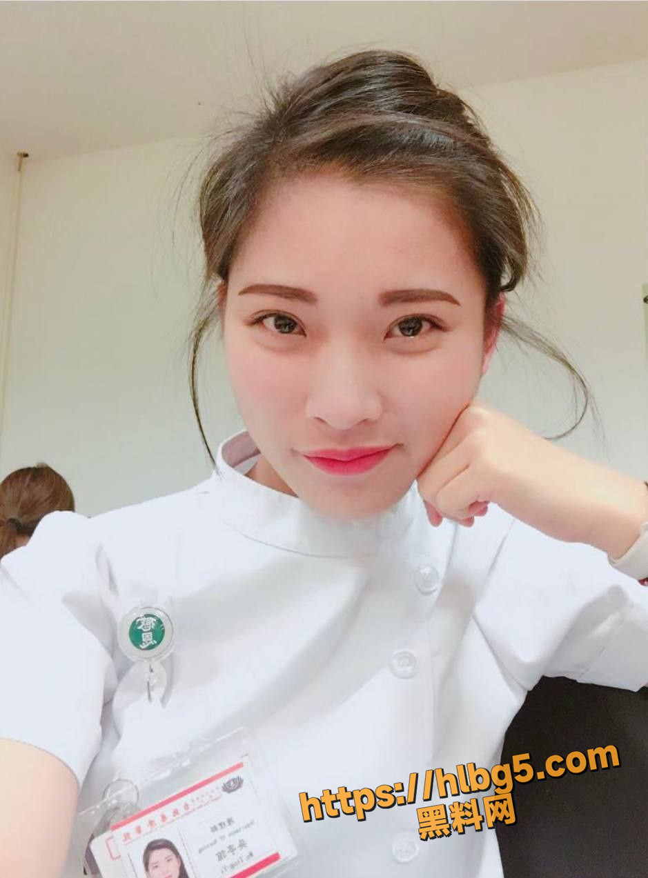 大神调教医院专科护士小母狗 吴亭谊 有了护士身份的加持 自慰都显得高大上!