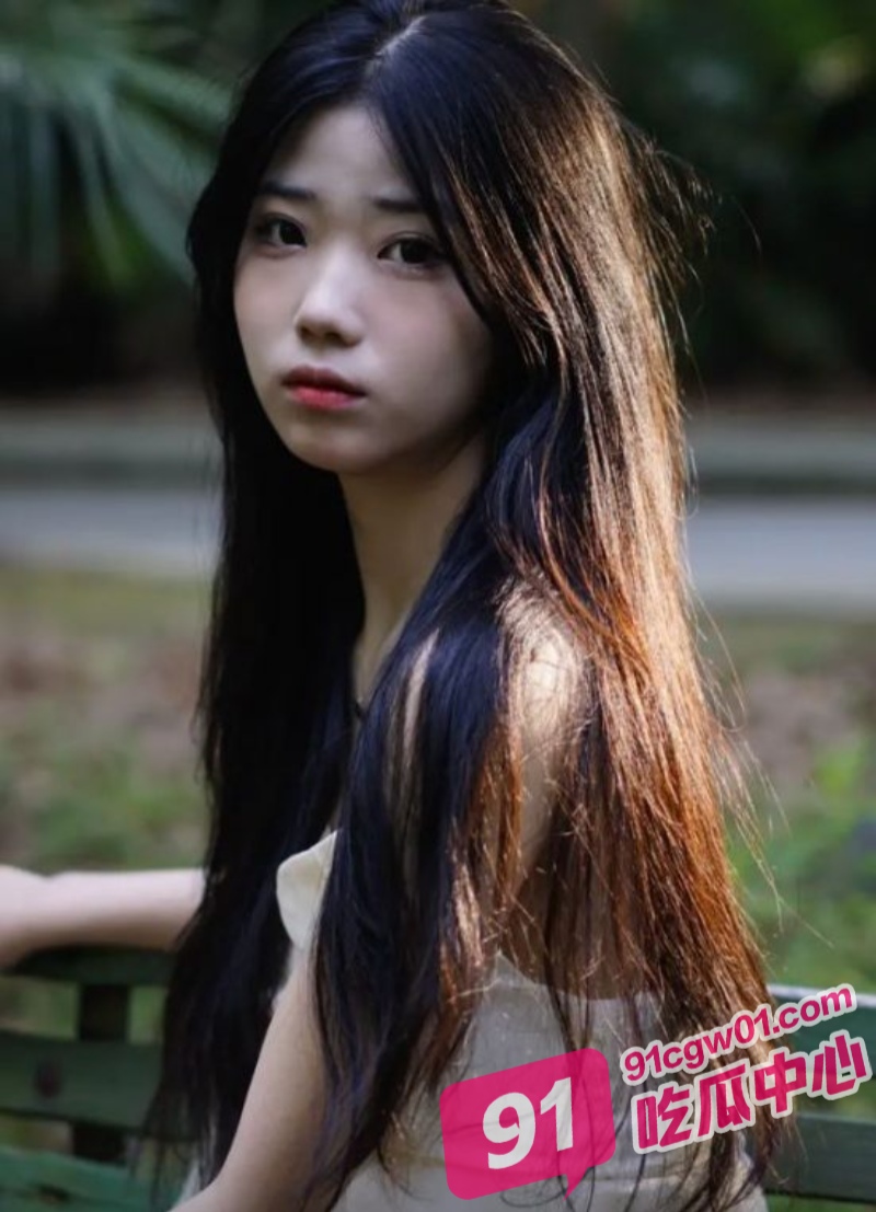 G奶正妹邓映梦脚踏五条船被发现 正牌男友直接自曝两人做爱视频鱼死网破！ 配图