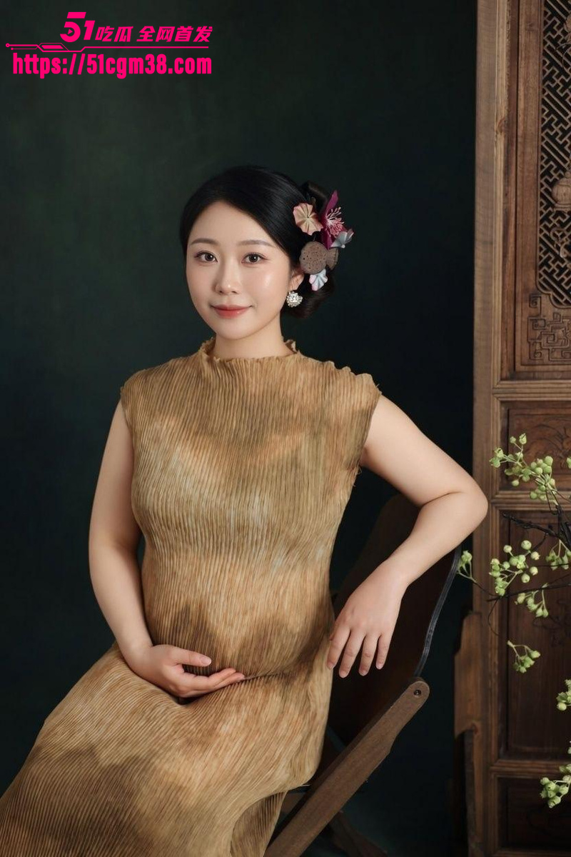 南京美少妇 不雅视频 孕期拍写真时与摄影师偷情 3