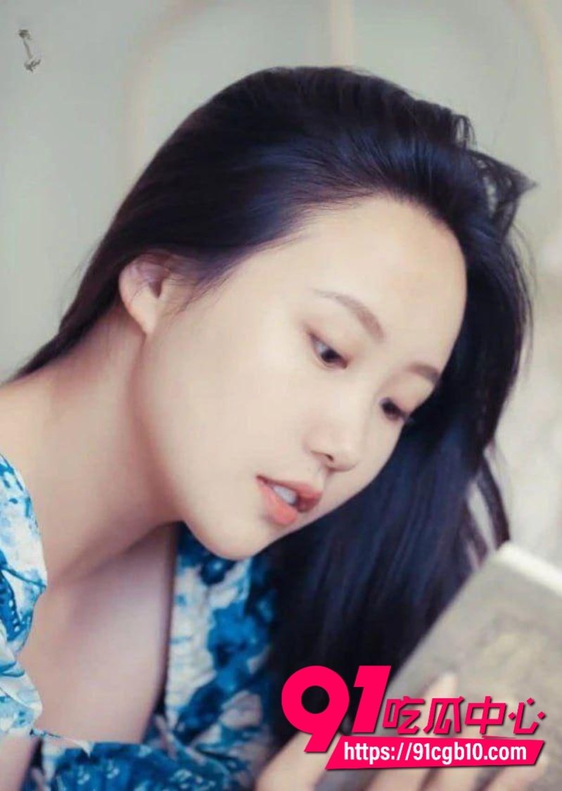 女大学生私房照 暧昧主动挑战潜规则3 女大学生私房照 暧昧主动挑战潜规则3
