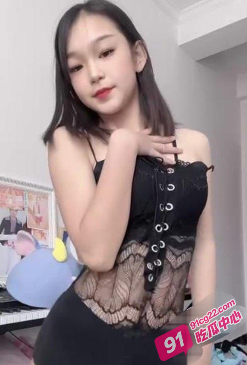 快手颜值靓女蒙佳怡 全裸浴室跳骚舞高清视频流出 配图3