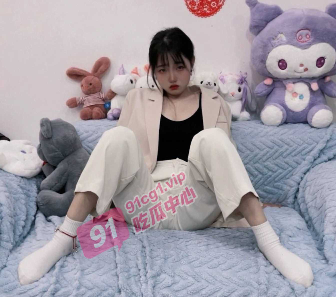 巨乳萌妹超嗲--河南巨乳妹吴倩倩被初恋男友诱导 献出第一次!