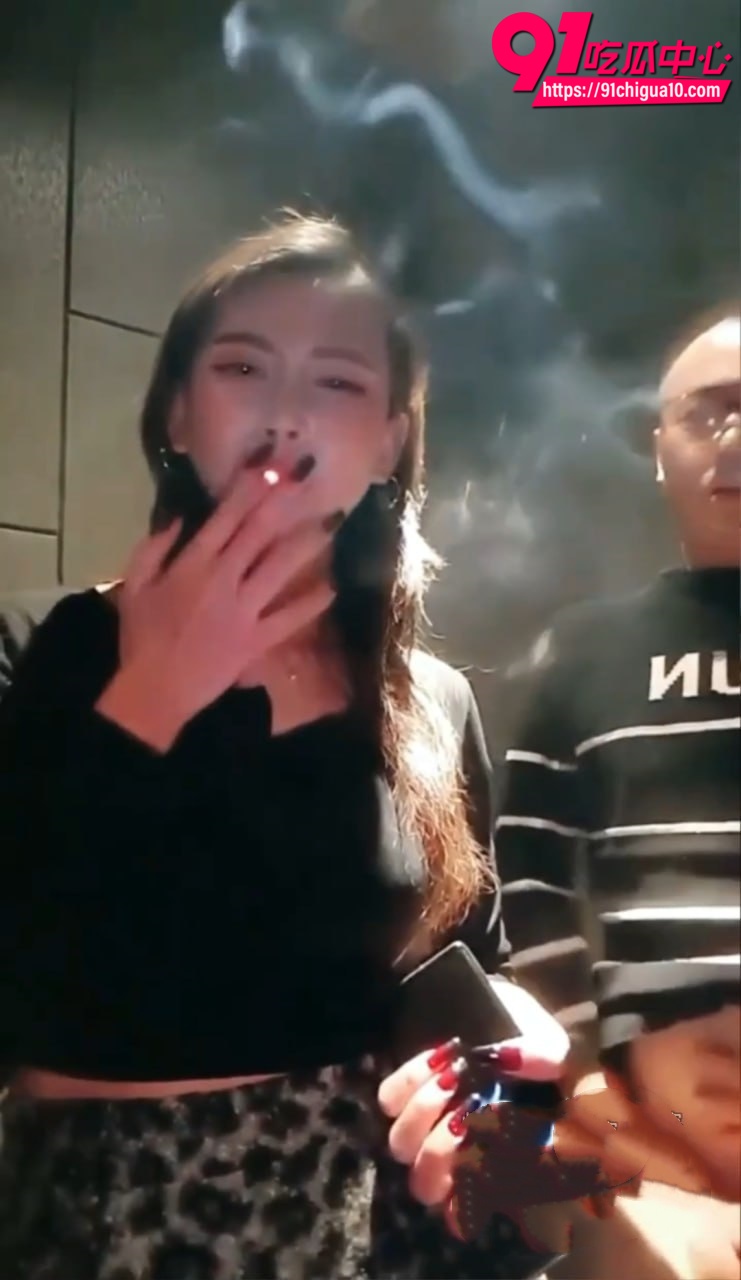 夜店女王大啾啾酒吧做爱3