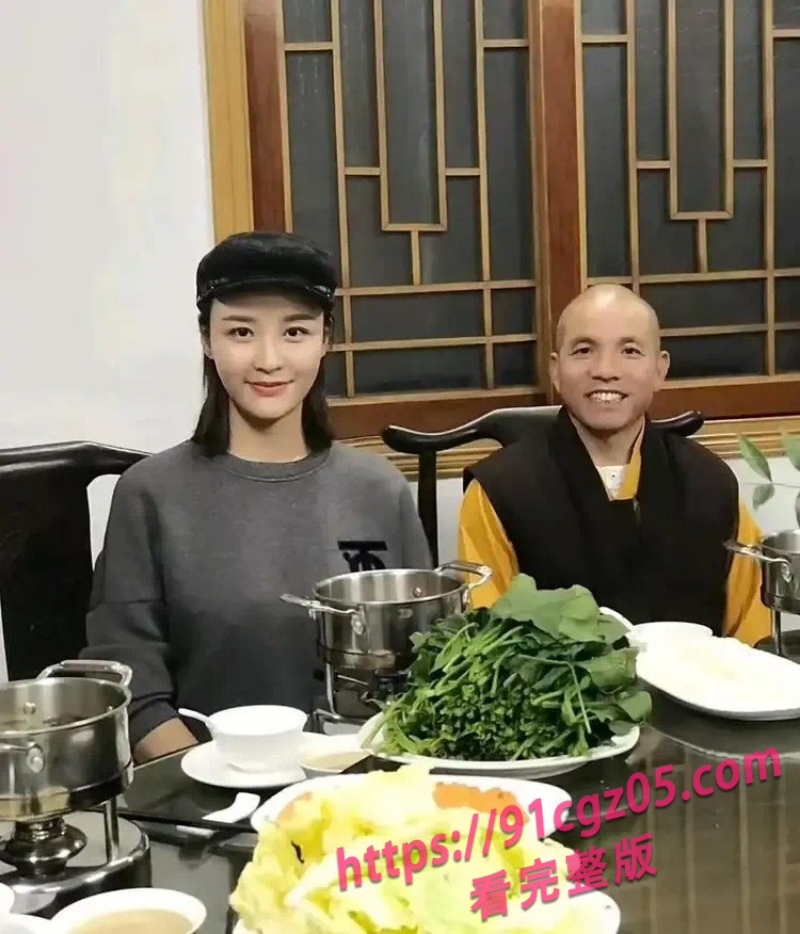 释印乐被曝与多名女性合照6.jpg