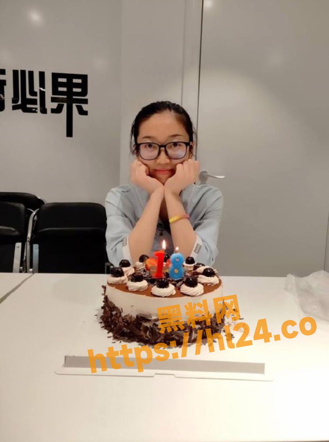 最新高端泄密流出极品 反差婊眼镜御姐徐艺然 被反手捆起来操