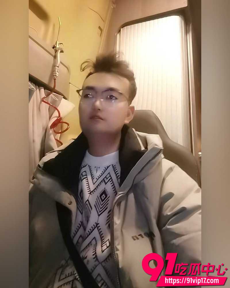 卡车网红卡车阿蛋痛曝妻子 25
