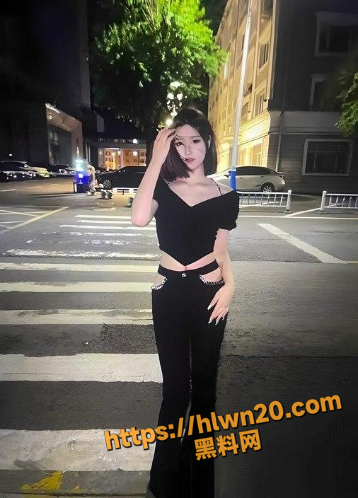 23岁短发美眉被约炮大神曝光性爱视频 御姐也成为了男人的胯下玩物 身段好各种姿势口交啪啪！