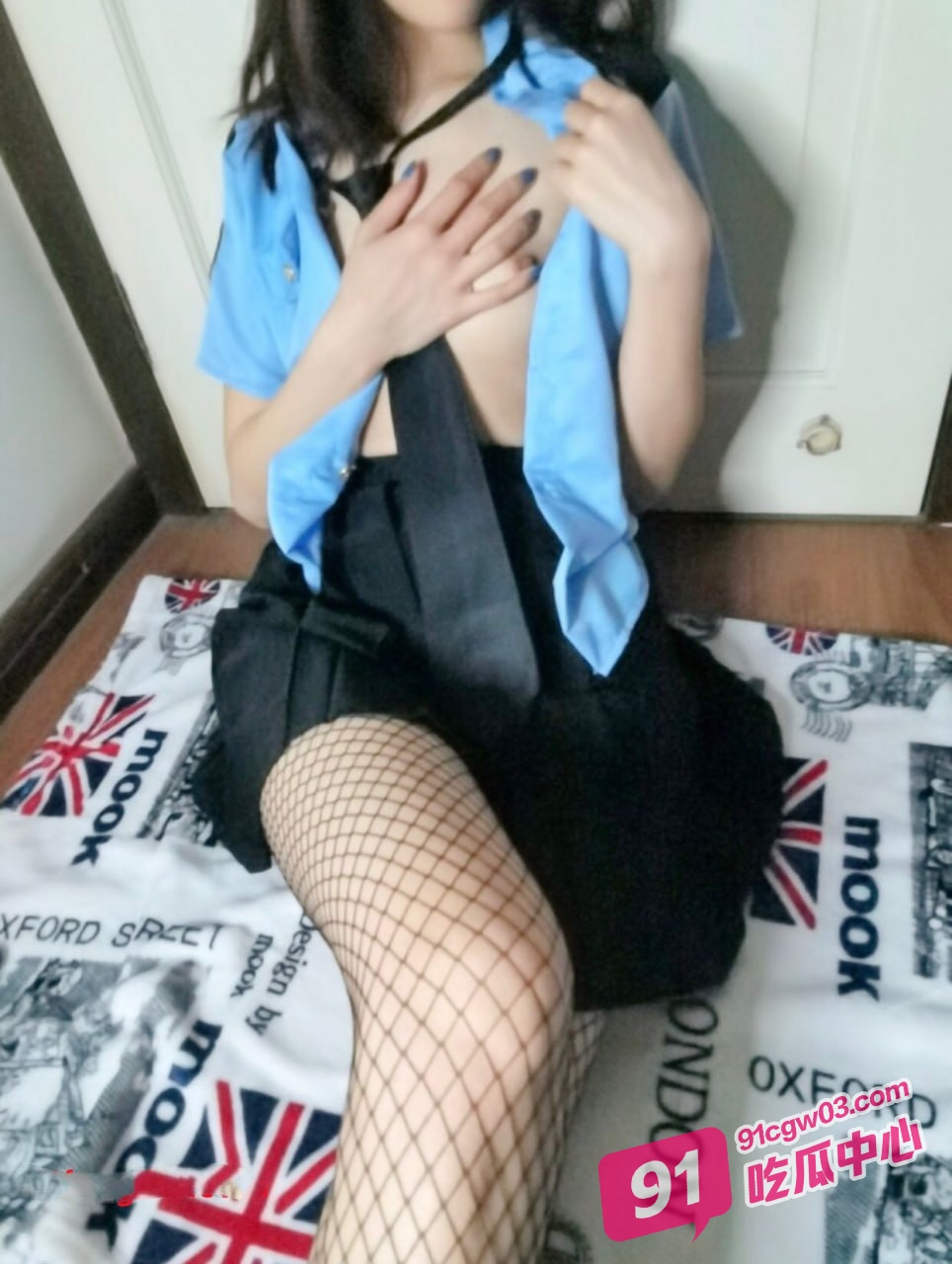 深圳南山区情侣租房结婚被猥琐房东搭讪“睡新娘免房租” 妹子新婚就被房东爆干！ 配图4