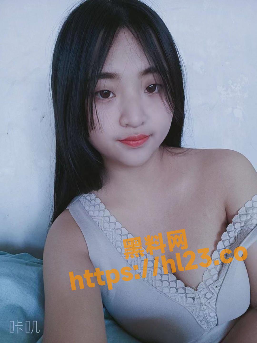 贵州师范大学真实学生妹刘锦圆，又风骚又丰满，自拍露脸玩弄乳头和小穴勾引男人被曝光！！！