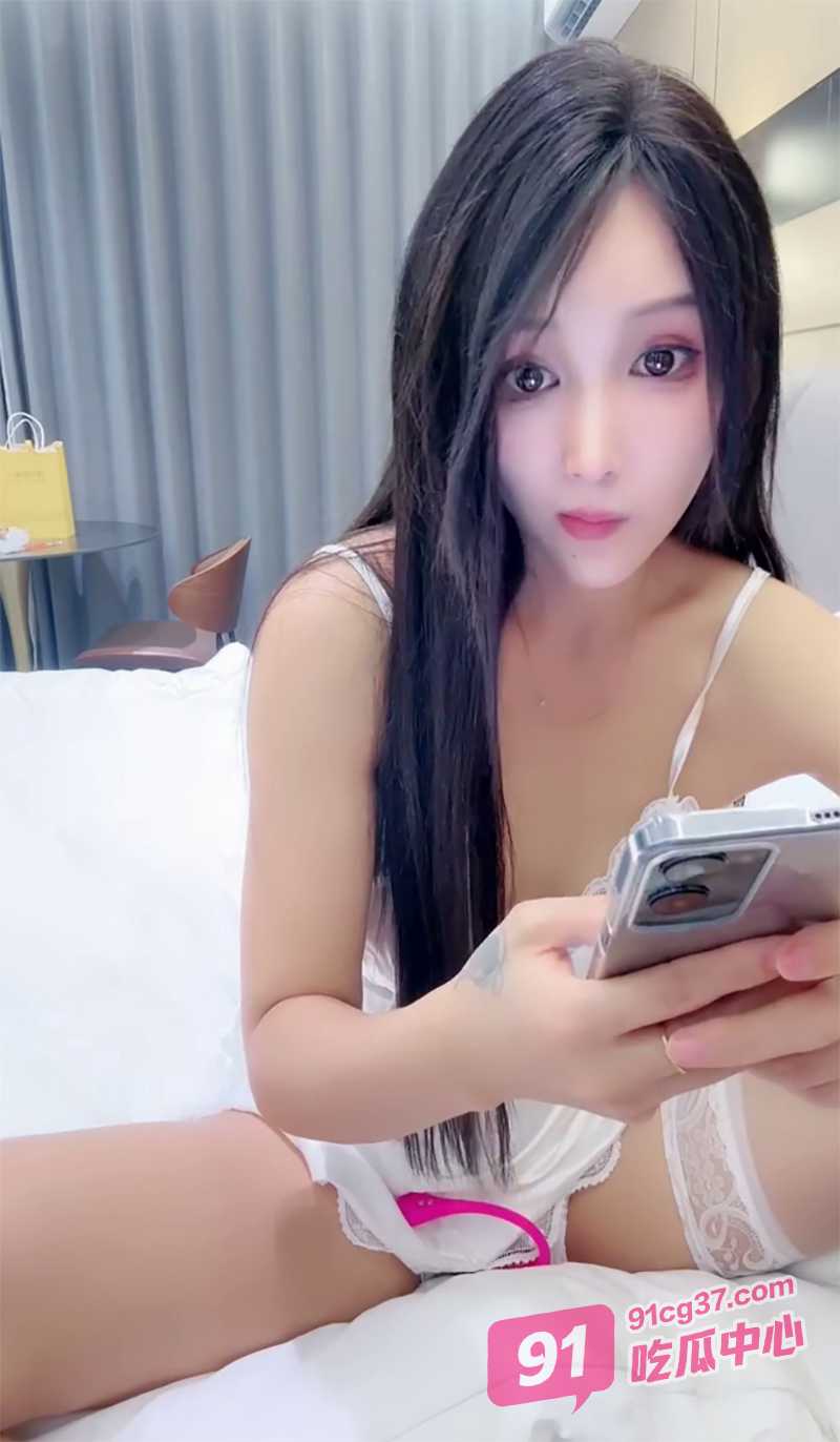 白领可可甜心吖 擦边直播跳蛋自爱 高潮表情真是刺激！ 配图4