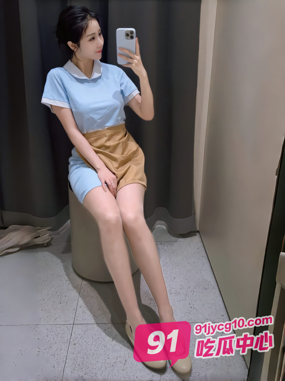 甜品店的诱惑 员工和空姐一样 这样的服务好利来也可以享受～ 配图