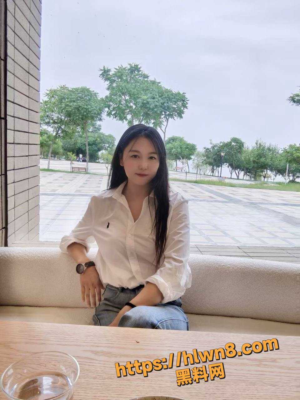 少妇简直是倒翻天罡 原来出轨还可以这样玩 宁夏银川乐器老师 黄韵嘉 出轨偷情老公气愤的将其曝光！