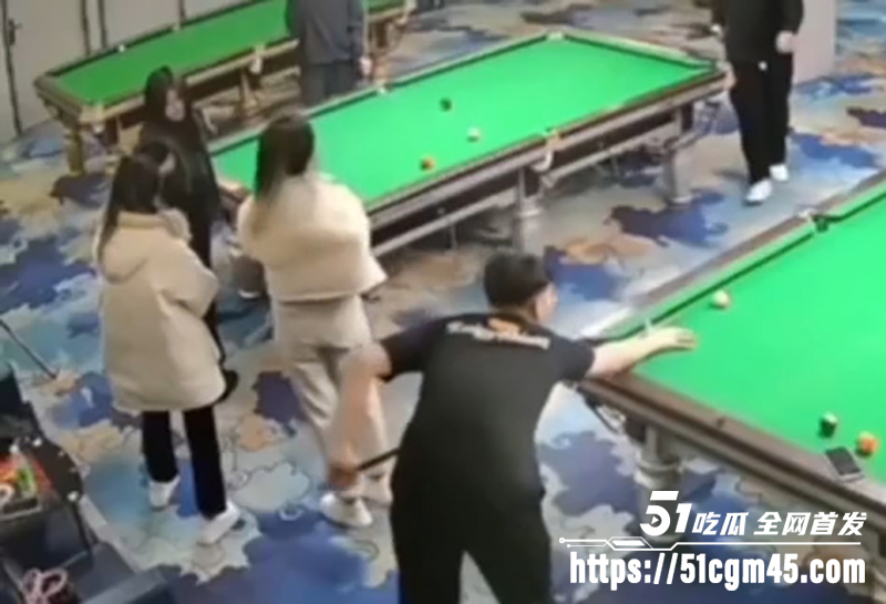 海口台球厅砍人视频爆火 1 拷贝