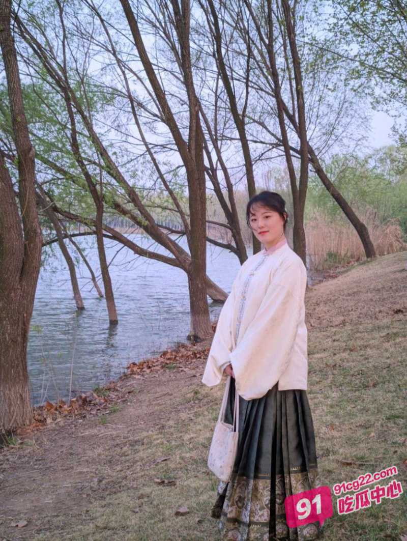 从大学到人妻性爱历程 南昌专属小母狗 激情啪啪呻吟不止！ 配图2
