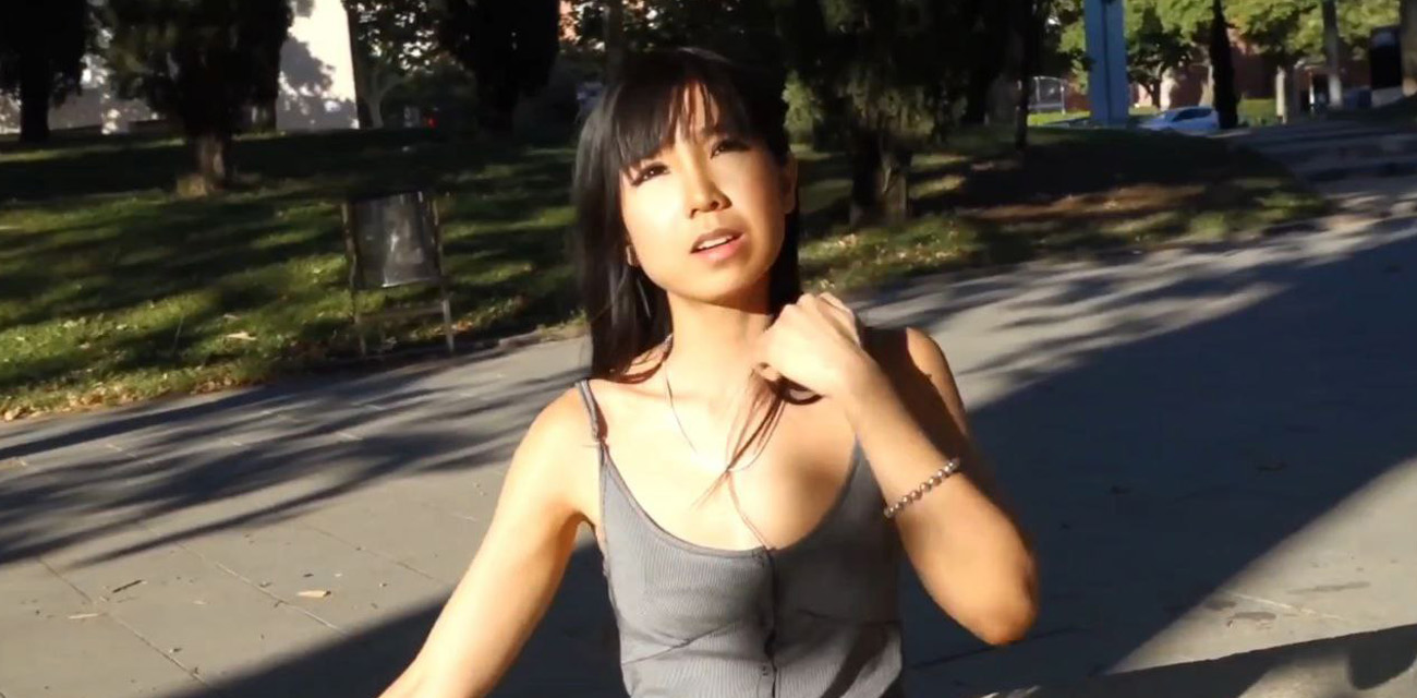 迪卡侬喷水姐 Littlesubgirl 在商场里极限露出 结束后意犹未尽 又跑公园表演精彩自慰