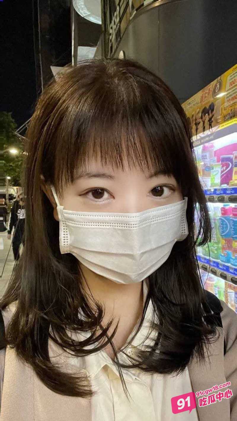 表面清纯实则床上骚浪到极点 怀孕5个月的眼镜少妇自慰视频泄密流出