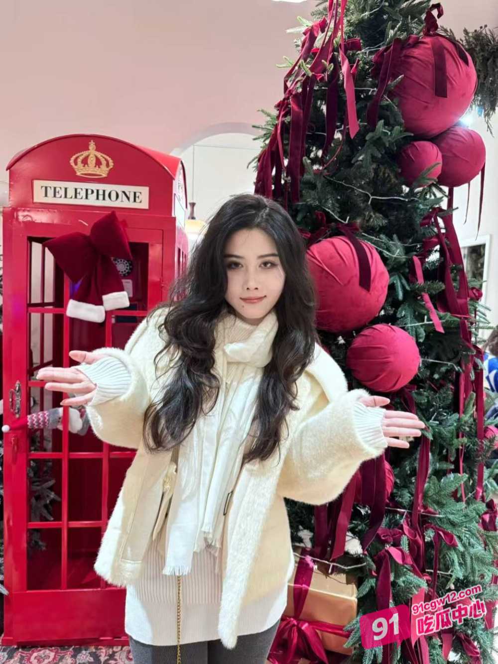 金融圈女白领 张佳佳 性奴母狗有受虐倾向掐脖子满脸红晕 完美露脸！ 配图