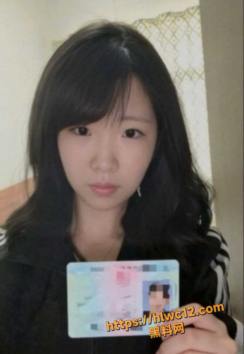 广西大一新生 顾丽娜 微胖巨乳学生妹为借钱 分开腿自慰露多毛肥穴