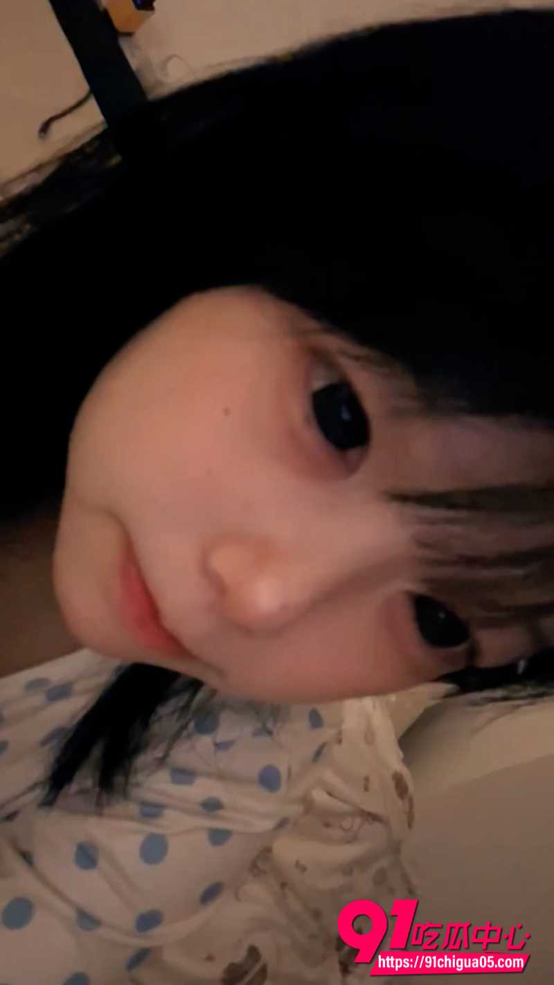 大眼萌妹池奈奈1