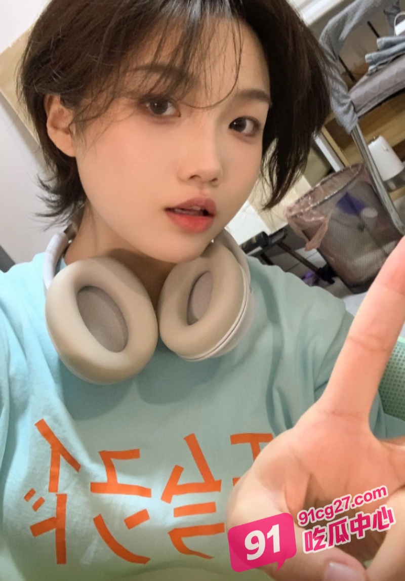 丽水学院系花孙朵玫被爆援交 新时代女性不靠脸吃饭只靠身体！ 配图2