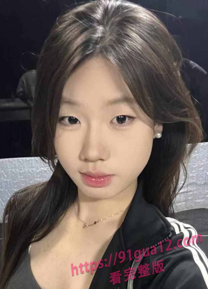 河南反差婊李琦金主定制被爆！大尺度骚舞现场全网疯传～ 配图2