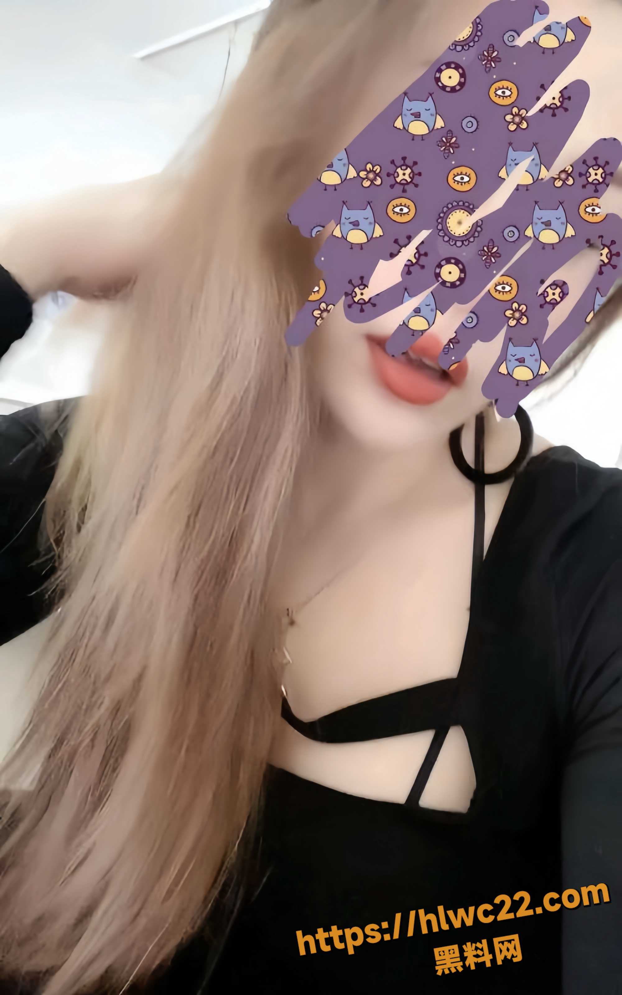 海角社区 老爹的小老婆 今天终于强上了后妈 裤子脱一半直接后入小穴