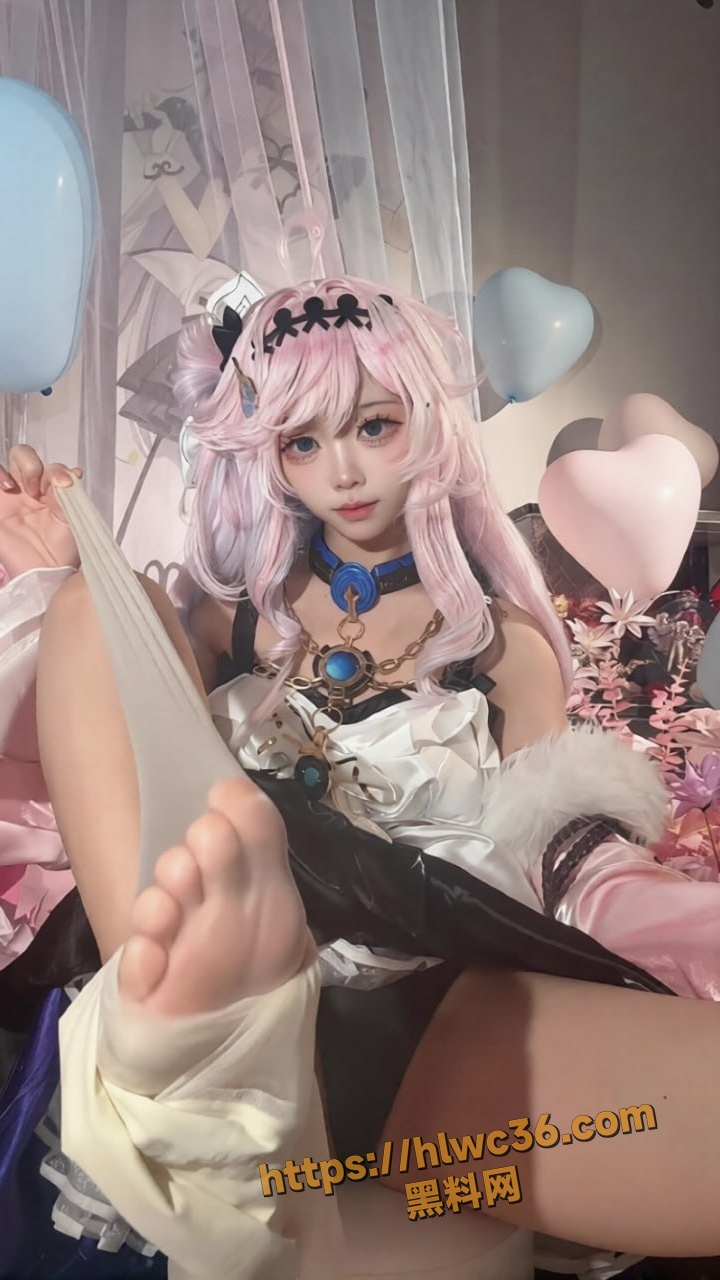 白栎Shirly与达妮娅白丝玉足cosplay 模拟足交性爱挑逗 粉嫩长发萝莉反差大秀