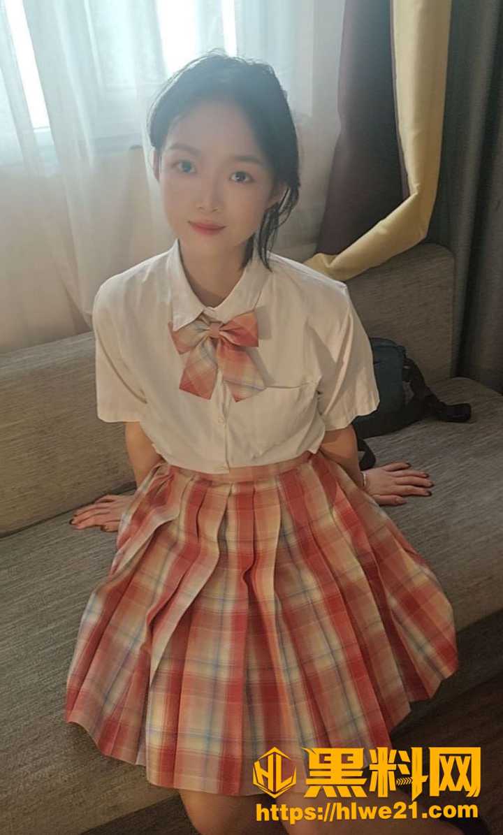 清纯女大学生酒店激情做爱 情趣JK反差感十足 被男友花式猛攻大尺度全开