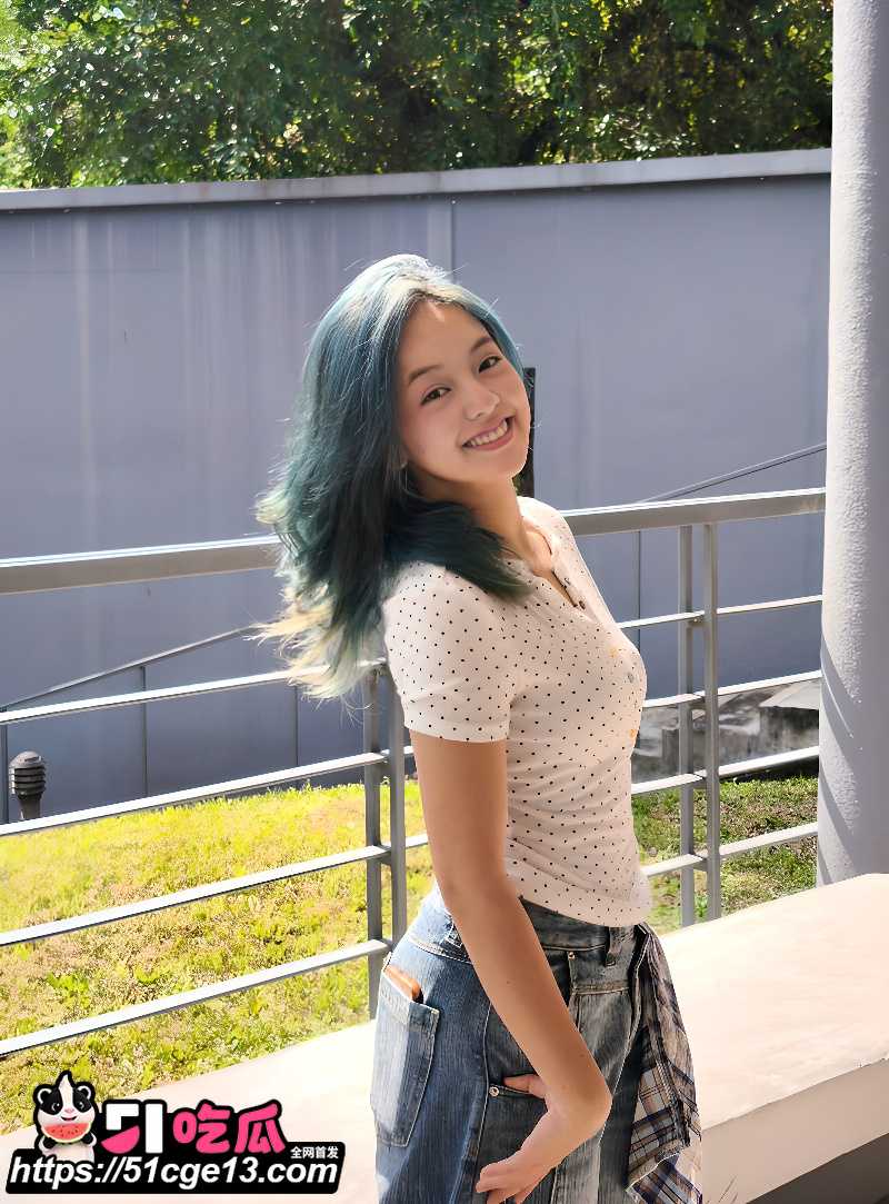 清纯女大绿发小翁 3