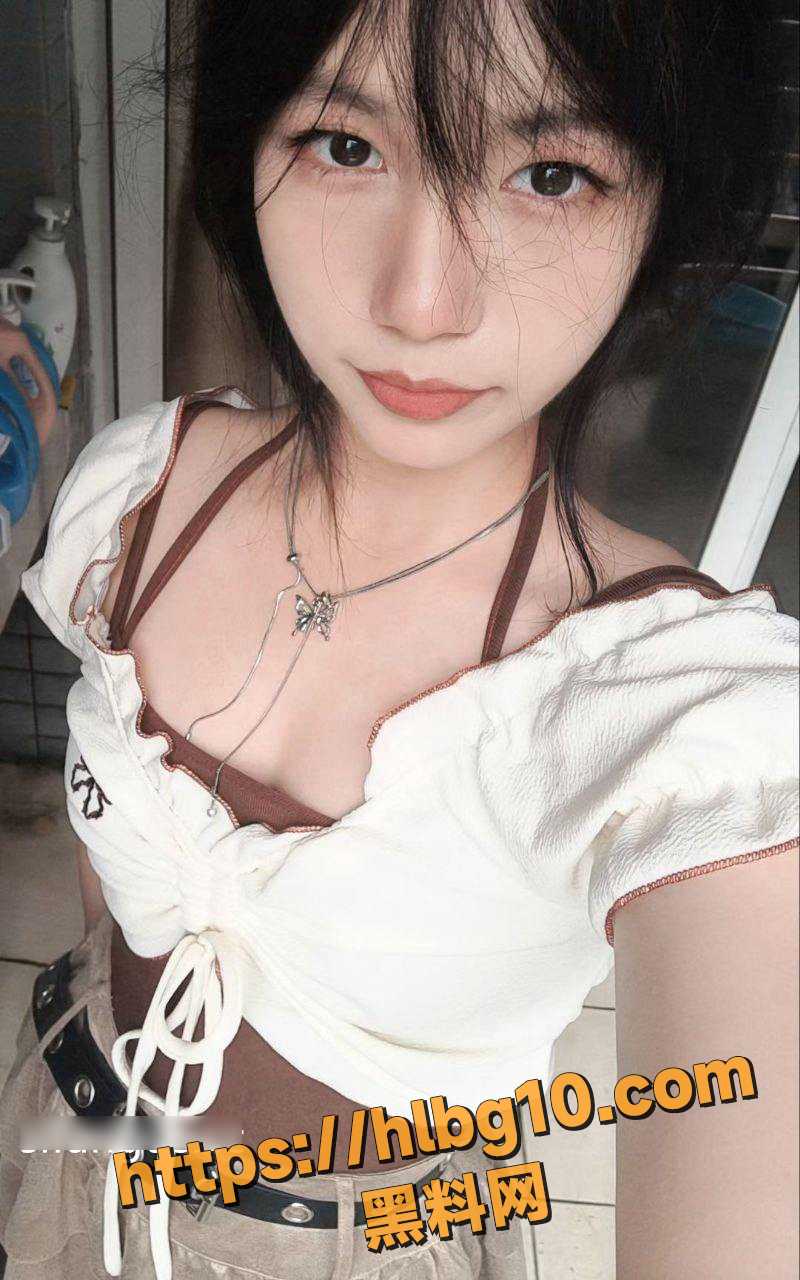 推特红人原创00后反差，稚嫩大学生酒店全裸 白虎嫩穴太紧被猛干露脸娇喘高潮！