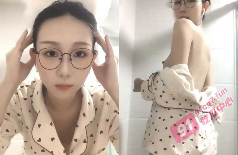 东北蜜桃臀田静怡～洗澡发骚自摸挑逗男友 视频惨遭曝光 有这样的女友朋友是真香~