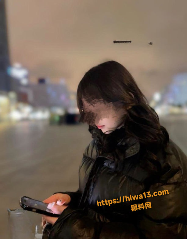 和姐姐在厕所的世界大战 成功激发姐姐的骚母狗属性 姐姐的小飞棍 36-40集!